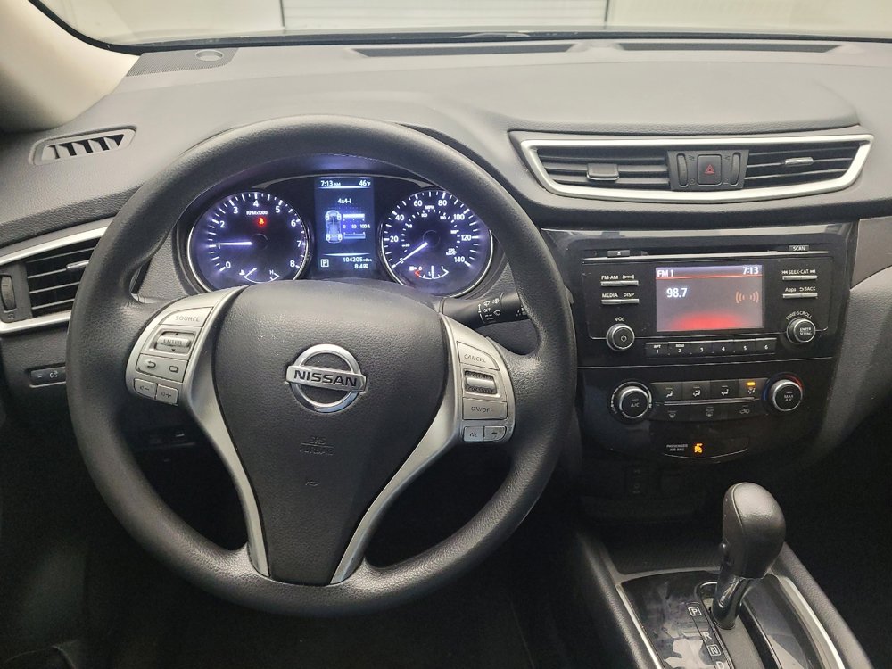 Used 2016 Nissan Rogue S w/ Appearance Package image 22