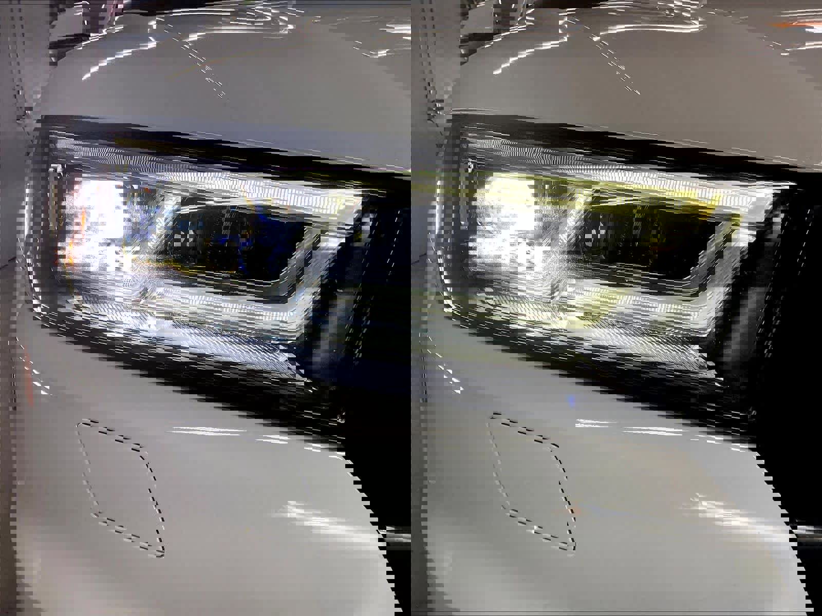 Used 2020 Audi Q5 Prestige w/ Prestige Package image 29