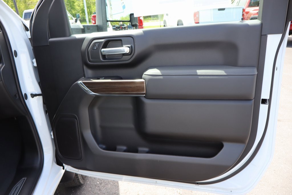 New 2025 Chevrolet Silverado 3500 LT w/ Convenience Package image 22