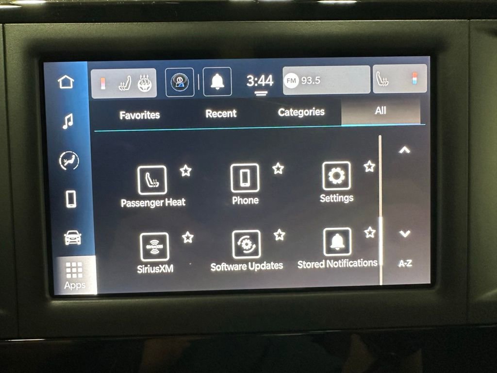 Used 2023 Chrysler Voyager LX image 37