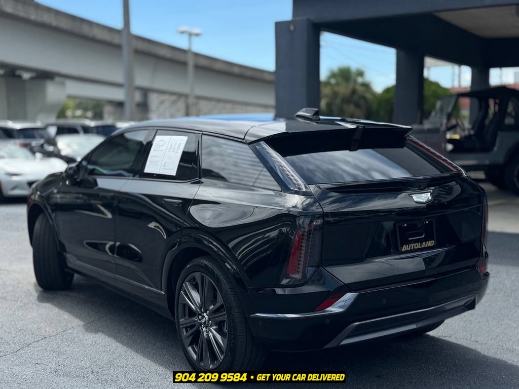 Used 2025 Cadillac Optiq Sport 2 AWD/4WD image 7