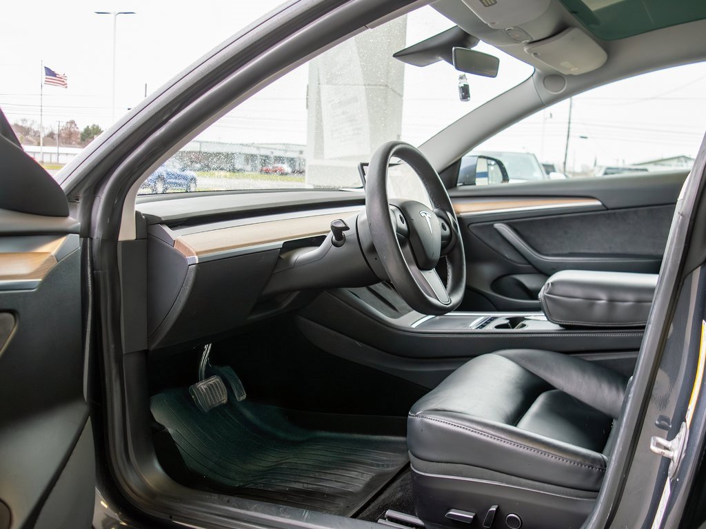 Used 2021 Tesla Model 3 Long Range image 22