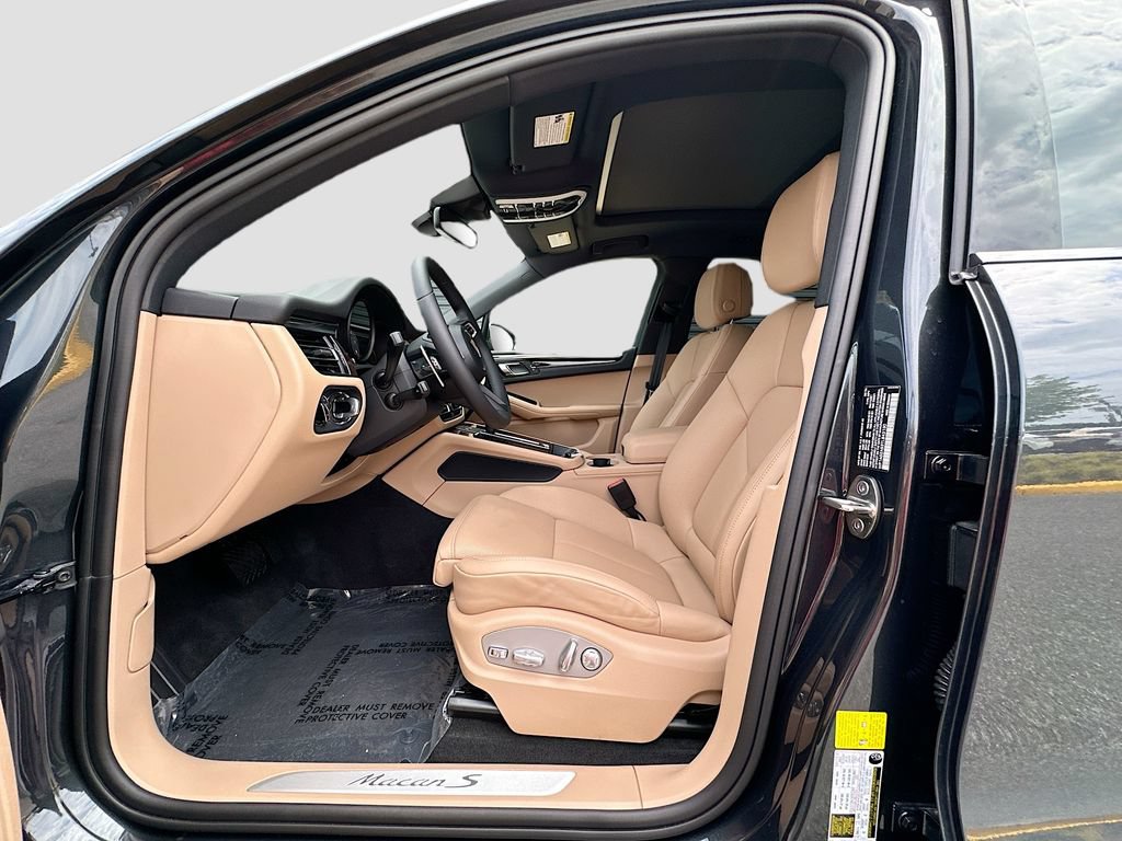 New 2026 Porsche Macan S AWD/4WD image 5