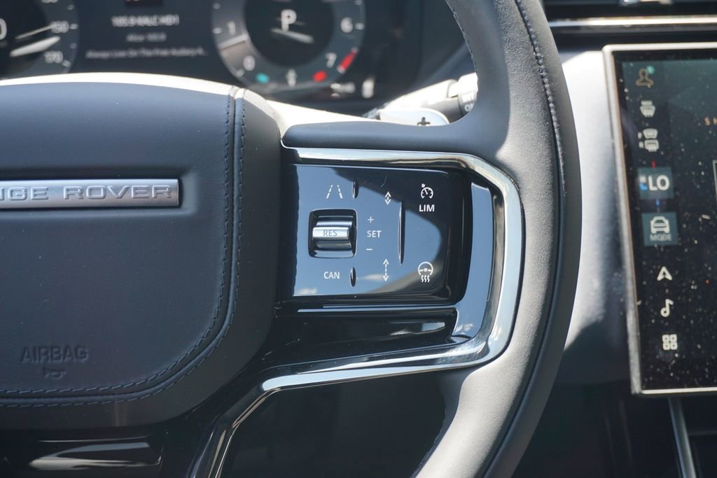 New 2026 Land Rover Range Rover Velar Dynamic SE image 13