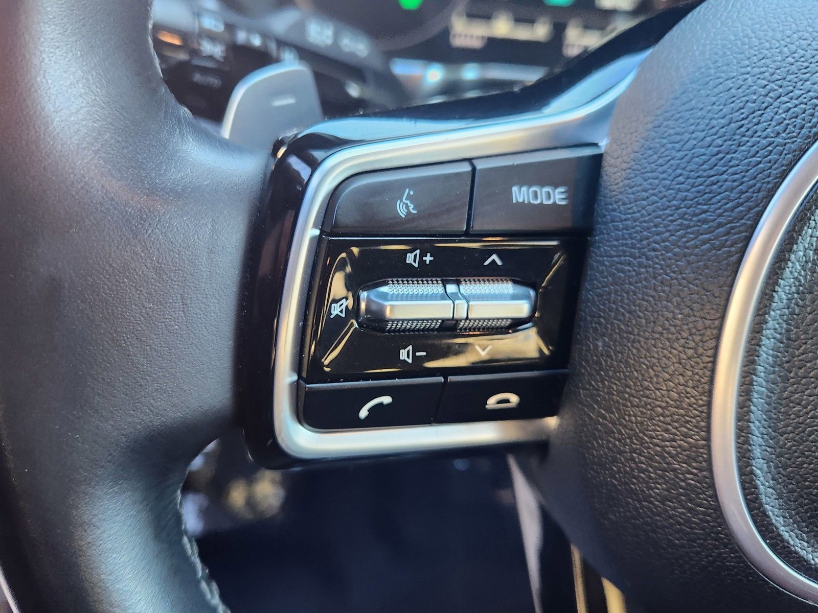 Used 2023 Kia Sorento EX image 36