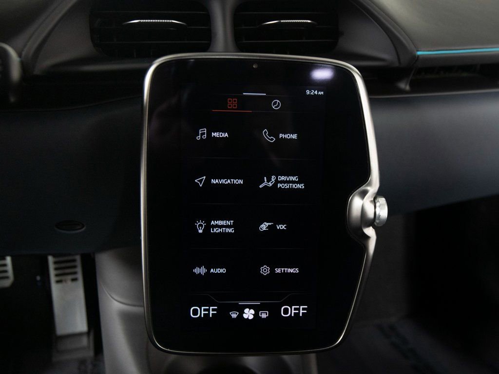 Used 2023 McLaren Artura image 18