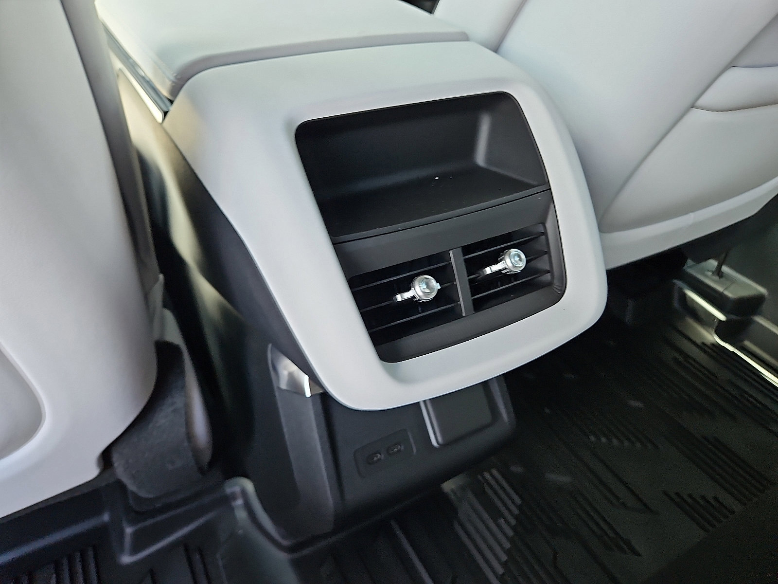 New 2026 Cadillac Lyriq Premium Sport w/ LPO, Floor Liner Package image 10