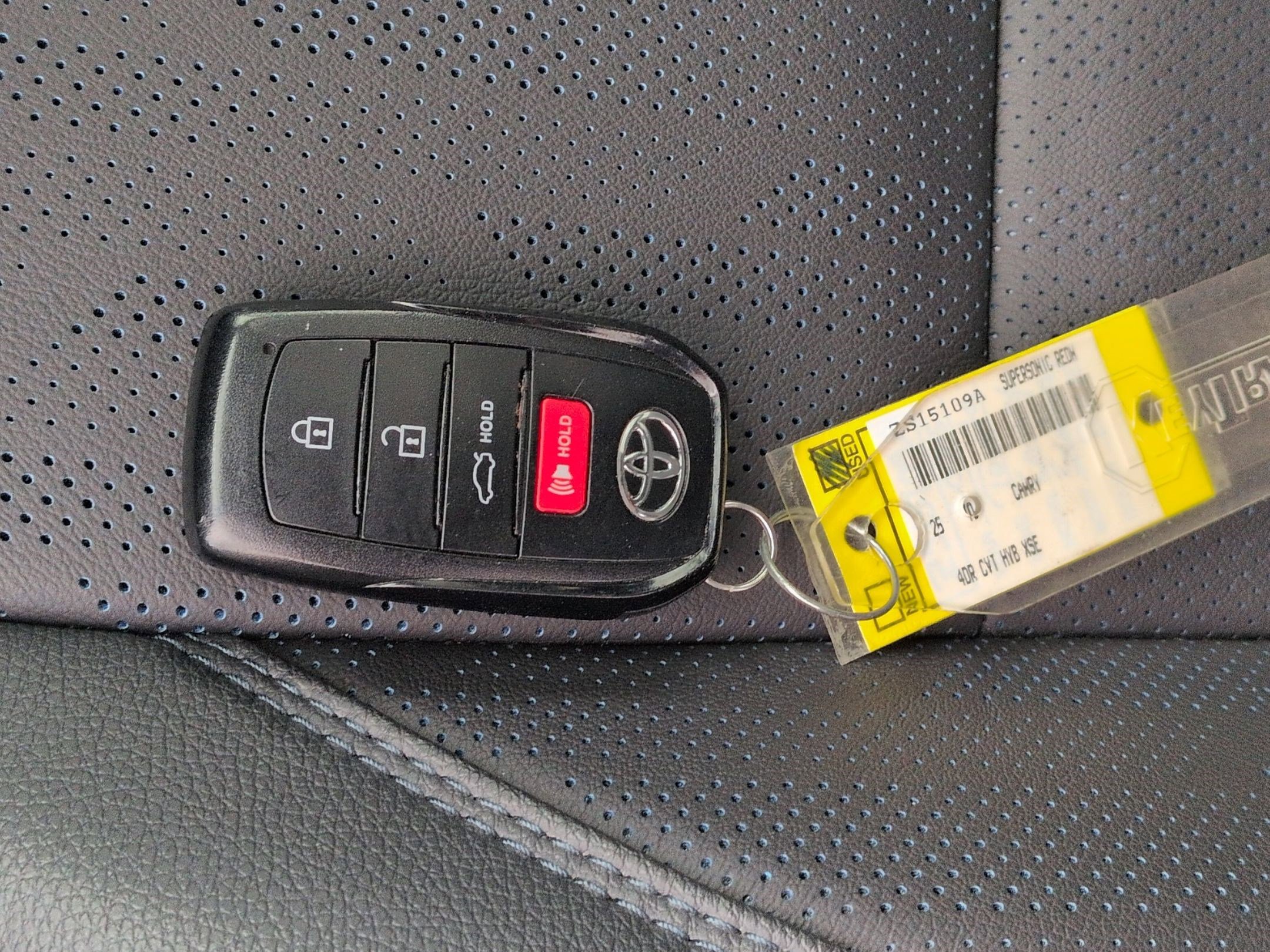 Used 2025 Toyota Camry XSE FWD image 35