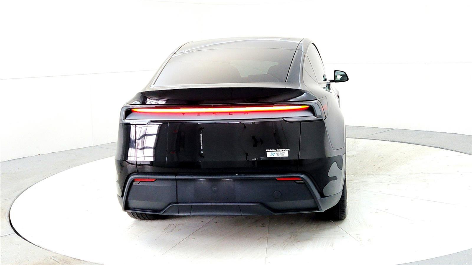 Used 2026 Tesla Model Y Long Range image 5