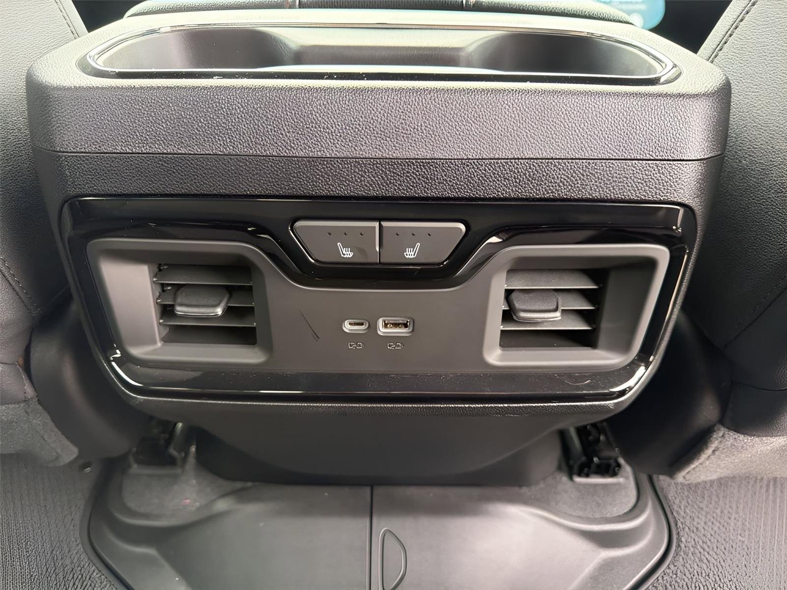 Used 2024 GMC Sierra 1500 AT4 w/ AT4 Premium Package AWD/4WD image 27