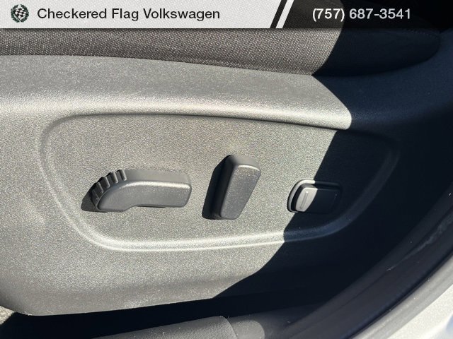 Used 2021 Nissan Rogue Sport SV image 23