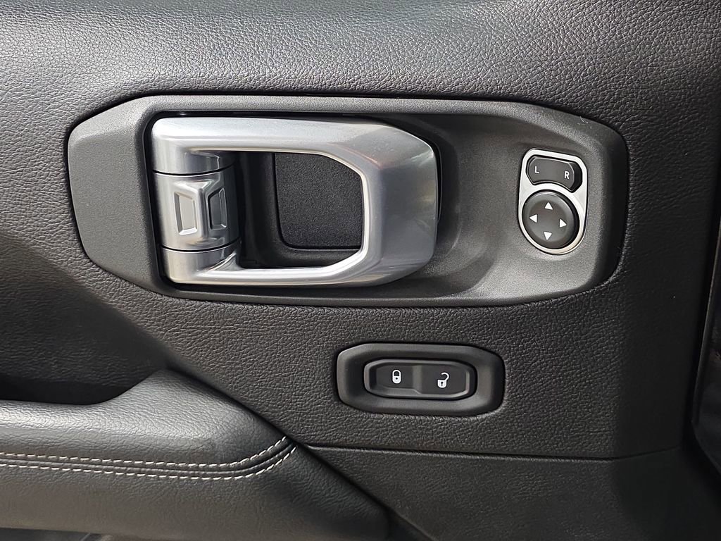 Used 2020 Jeep Gladiator Rubicon w/ LED Lighting Group image 29