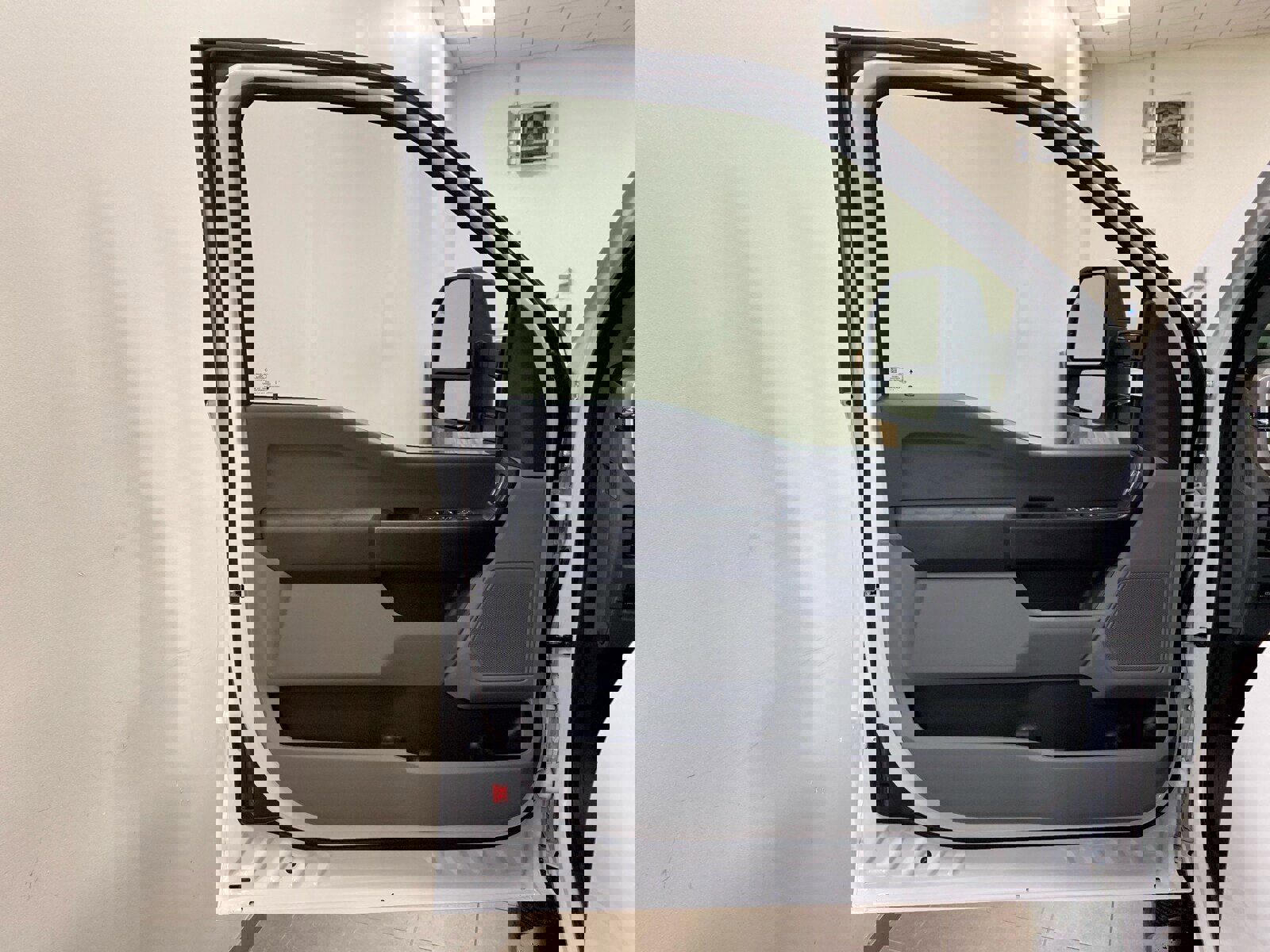 New 2026 Ford F250 XL w/ XL Chrome Package image 10