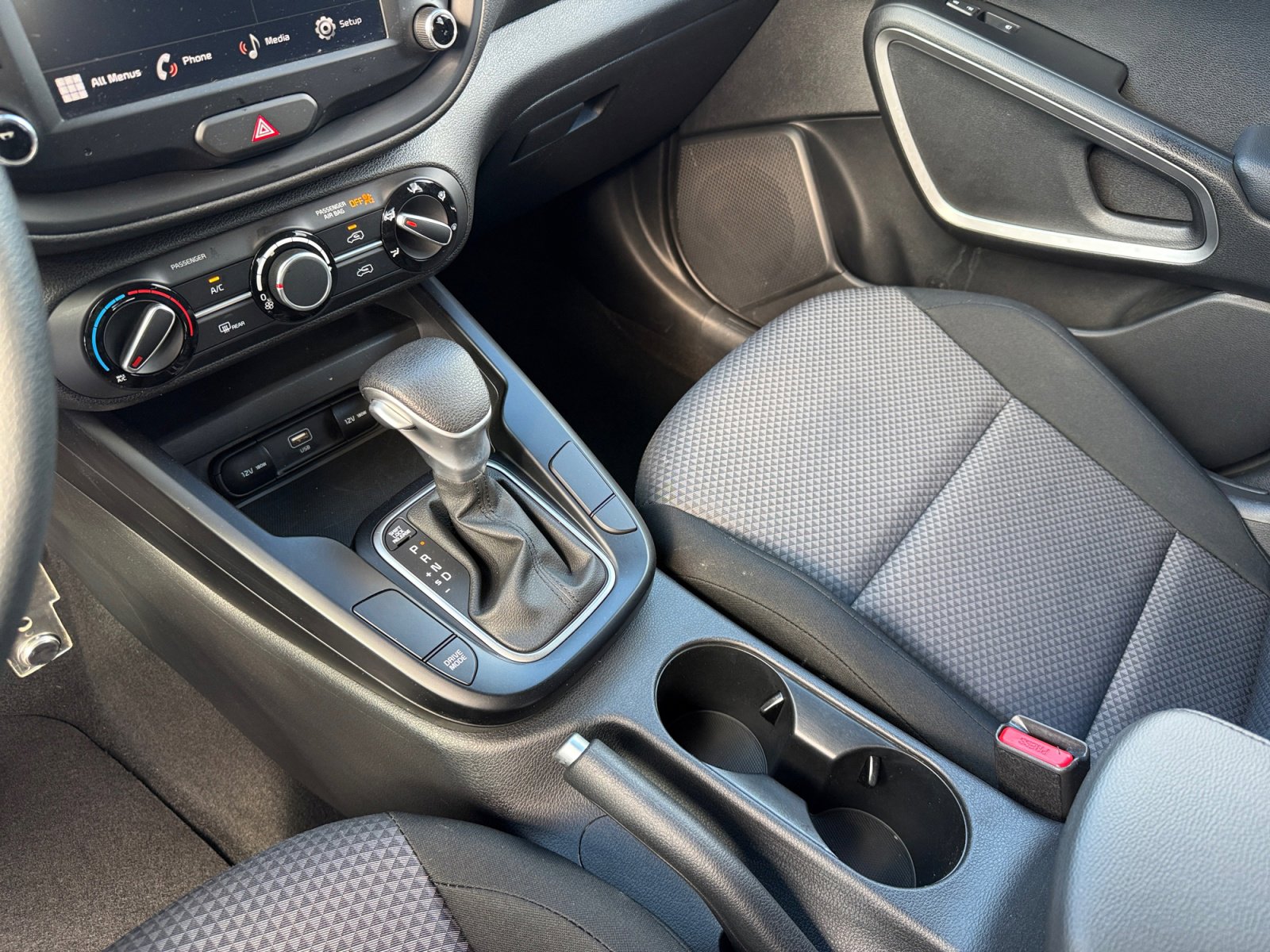 Certified 2025 Kia Soul LX image 13