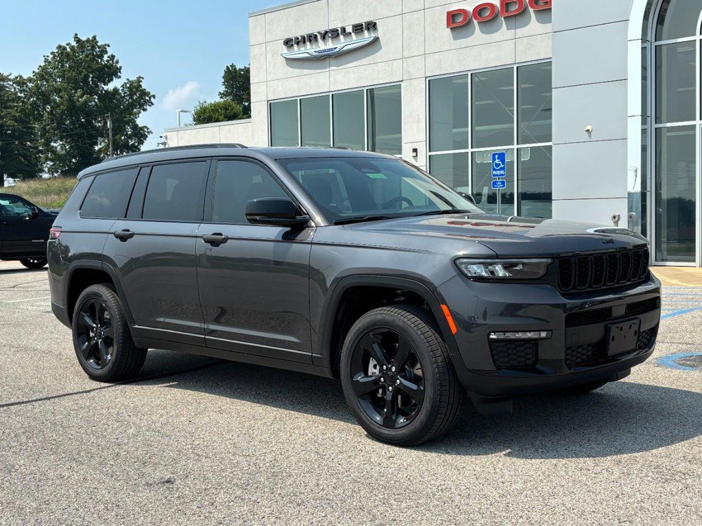 New 2025 Jeep Grand Cherokee L Limited w/ Black Appearance Package image 2