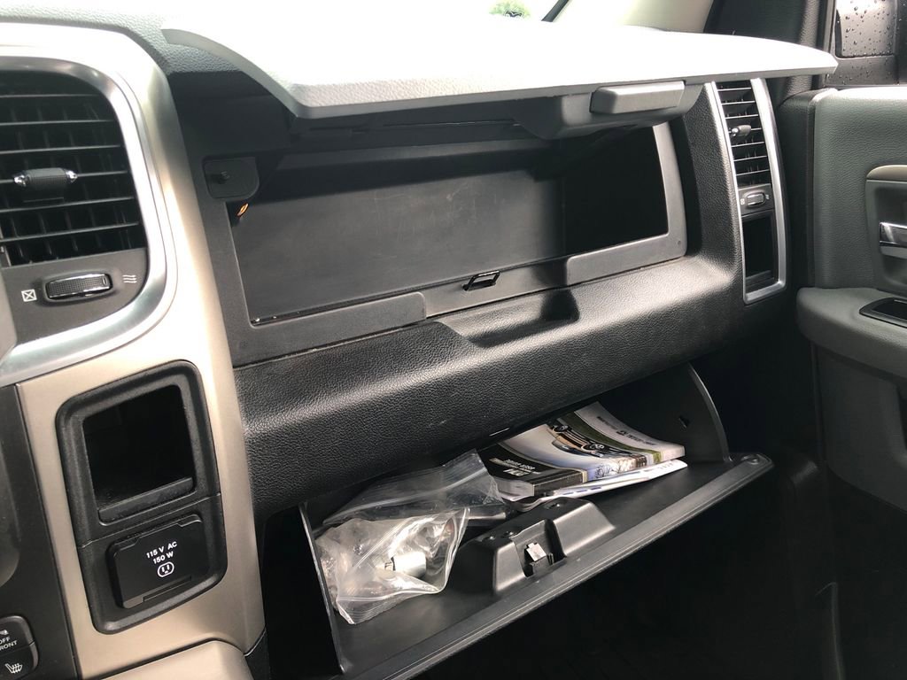 Used 2014 RAM 1500 Big Horn image 33