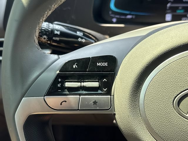 Used 2025 Hyundai Elantra Sport FWD image 26