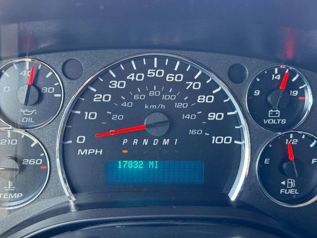 Used 2024 Chevrolet Express 2500 Work Van w/ Driver Convenience Package image 21