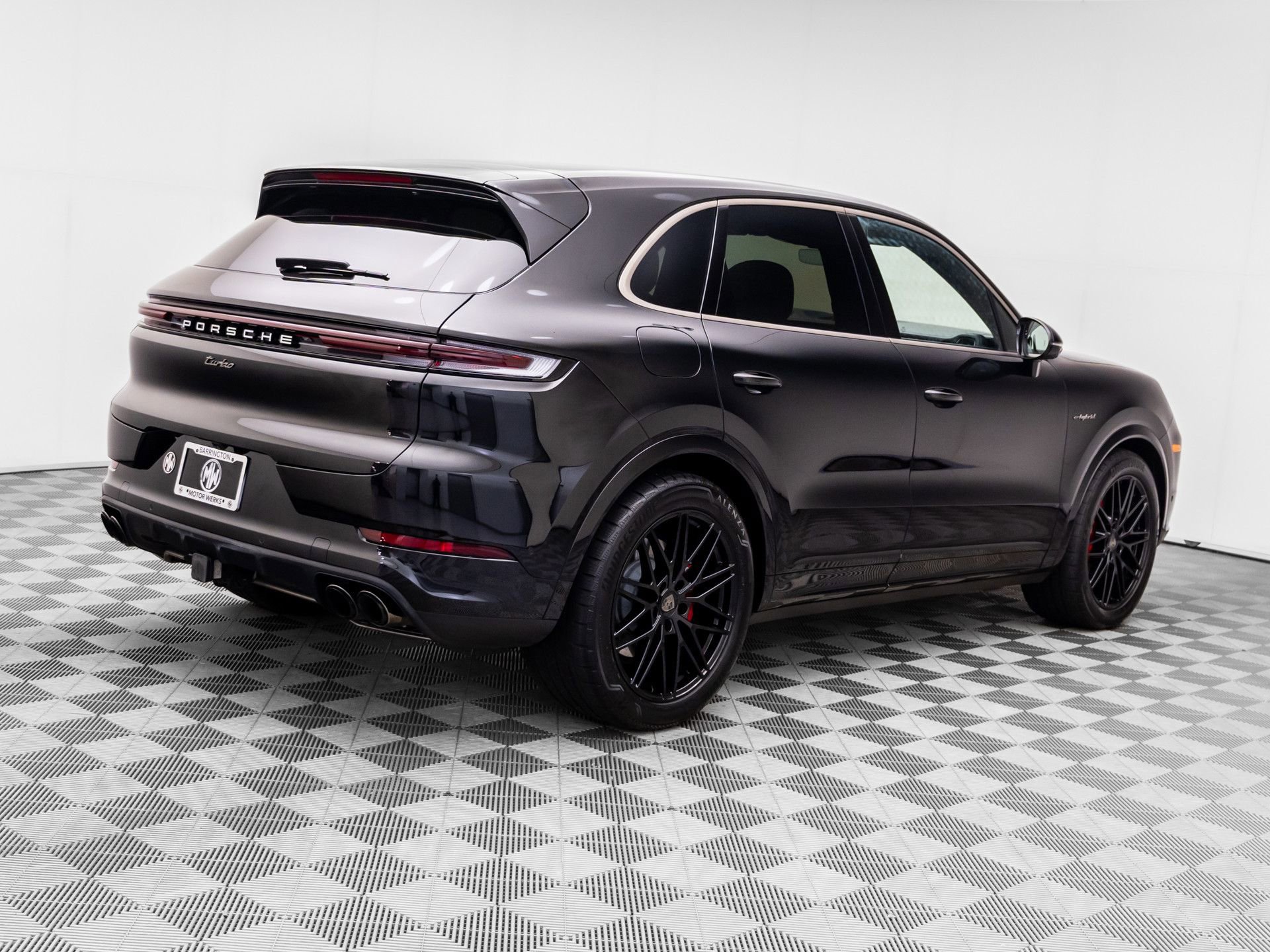 Certified 2025 Porsche Cayenne Turbo image 8