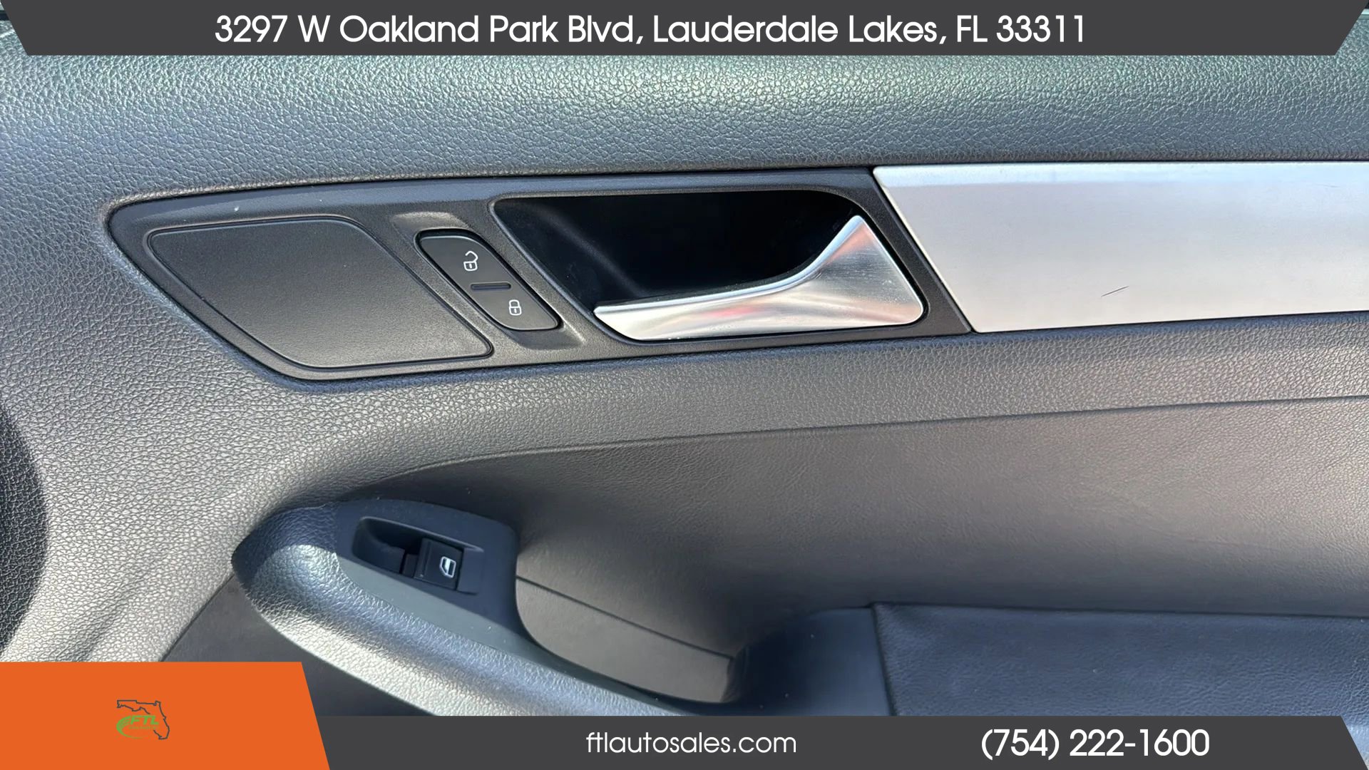 Used 2011 Volkswagen Jetta SEL image 41