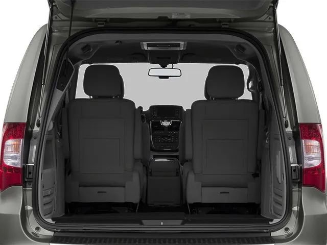 Used 2013 Chrysler Town & Country Touring image 13