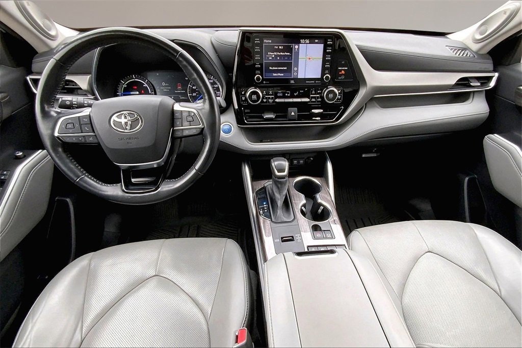 Used 2021 Toyota Highlander Limited image 16