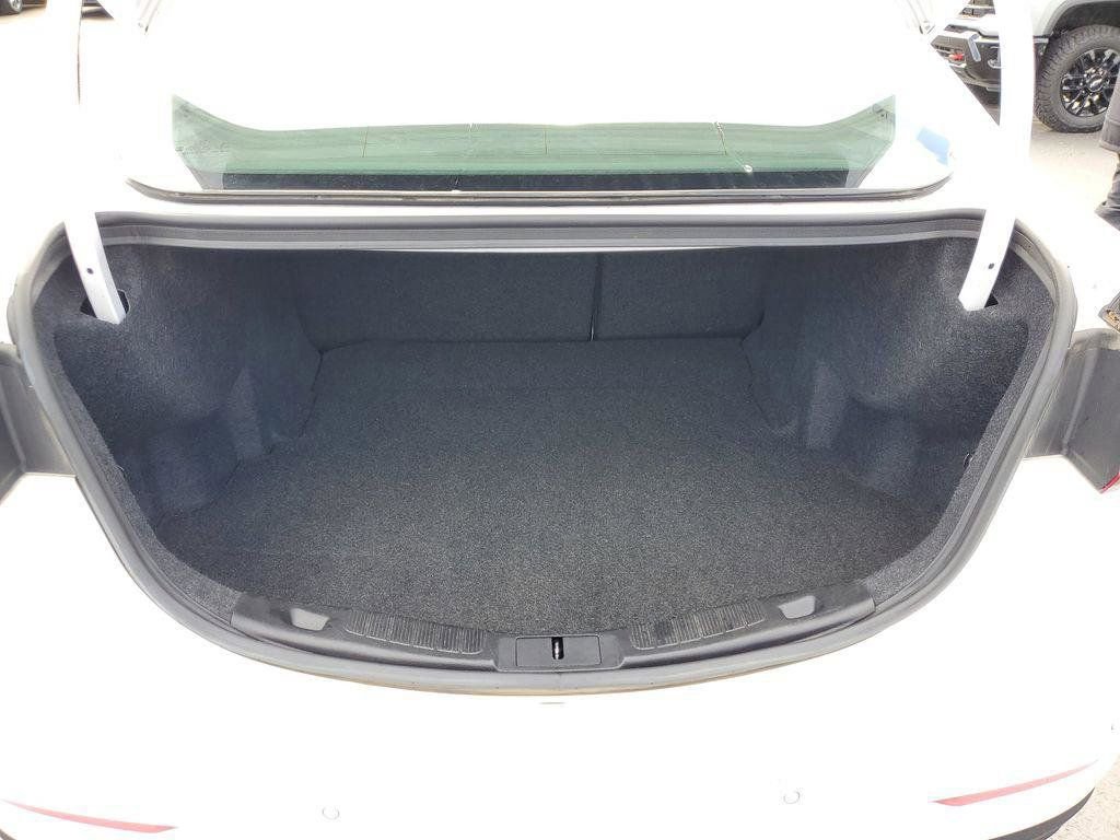 Used 2020 Ford Fusion SE image 28
