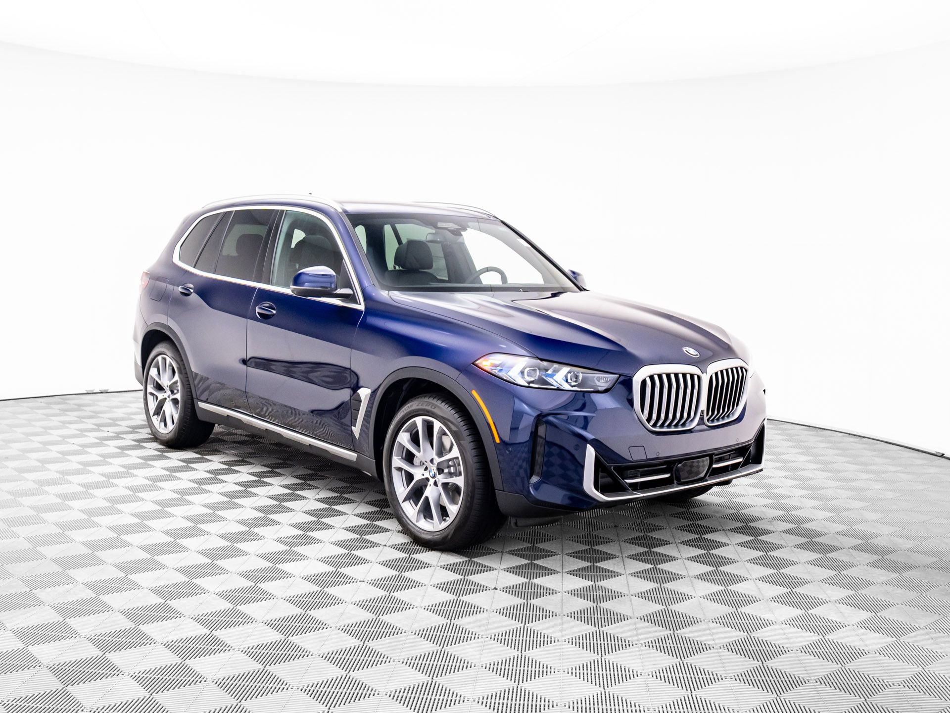 Certified 2026 BMW X5 xDrive40i AWD/4WD image 8