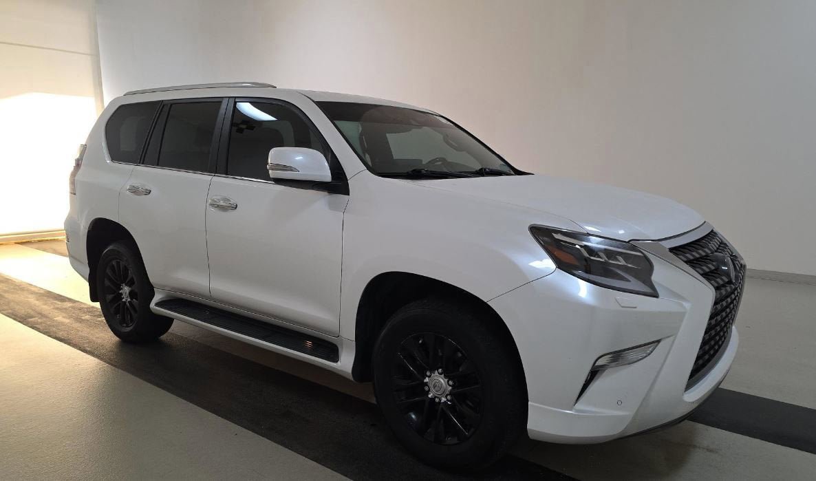 Used 2023 Lexus GX 460 Premium w/ Premium Package AWD/4WD image 2