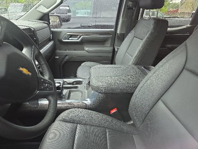 Used 2025 Chevrolet Silverado 1500 LTZ w/ Technology Package AWD/4WD image 6