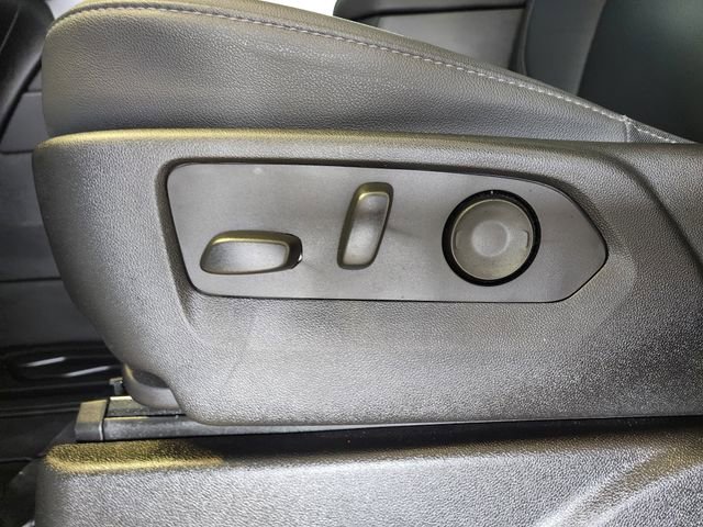 Used 2024 Chevrolet Tahoe Z71 w/ Luxury Package image 14