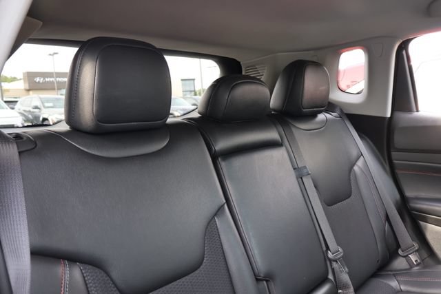 Used 2022 Jeep Compass Trailhawk AWD/4WD image 15