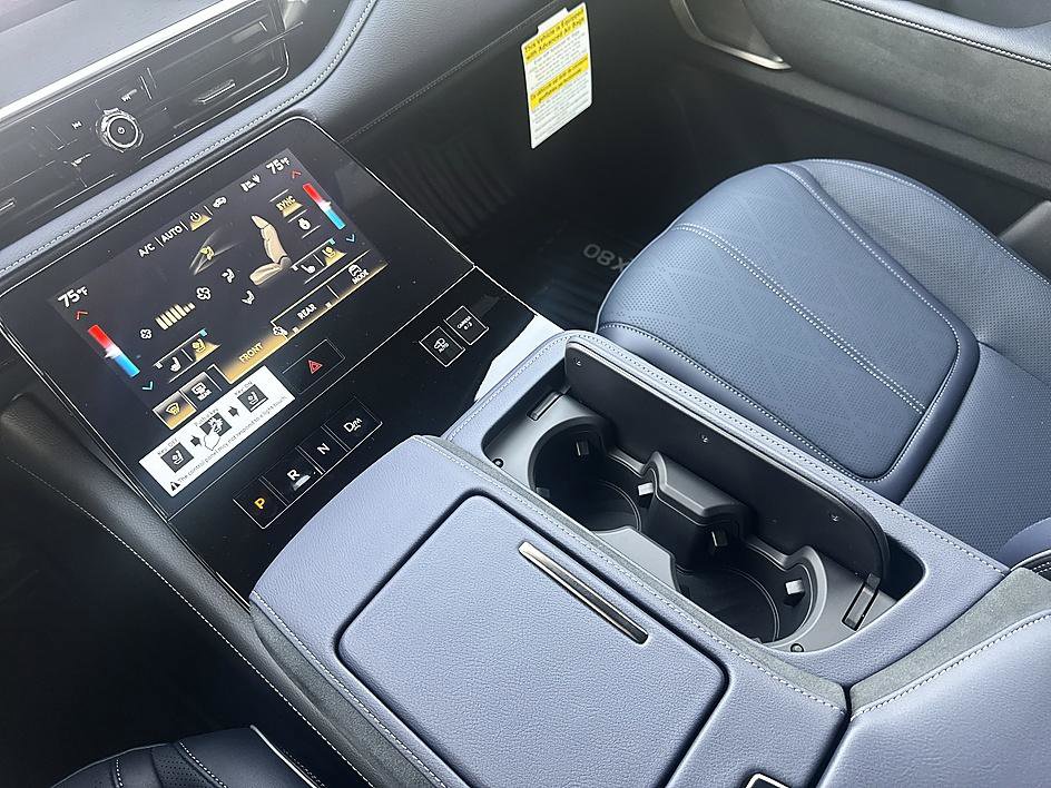 New 2026 INFINITI QX80 4WD image 18