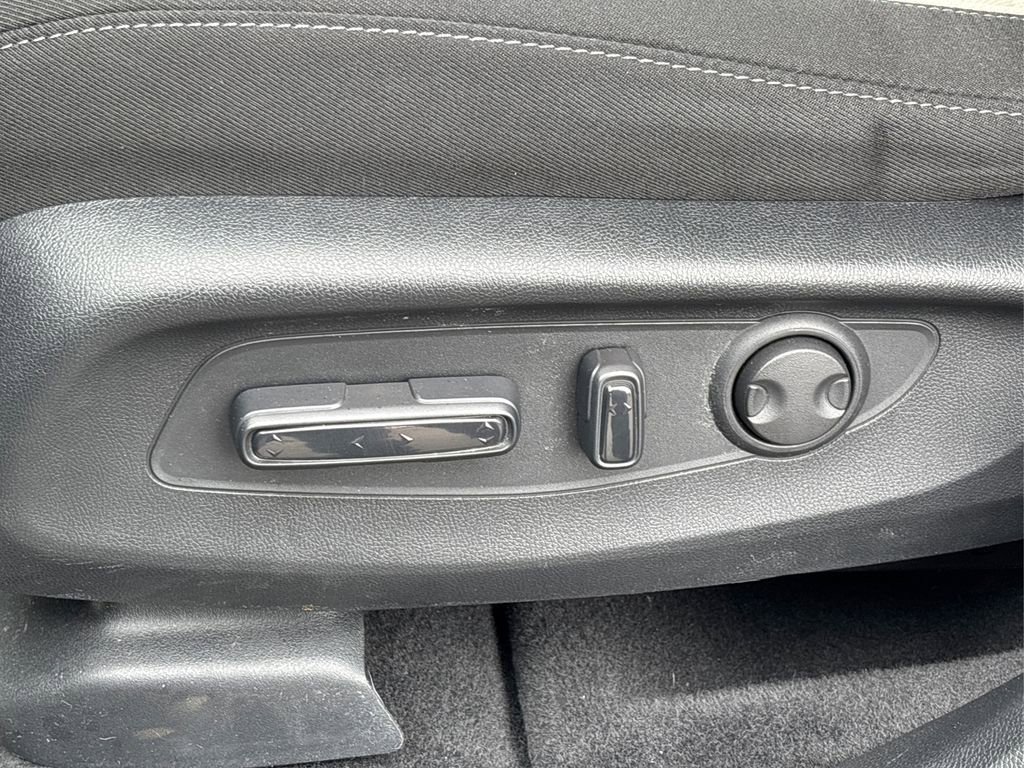 Used 2023 Honda CR-V EX image 33