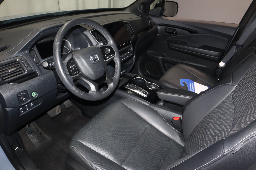 Used 2023 Honda Passport Elite image 19