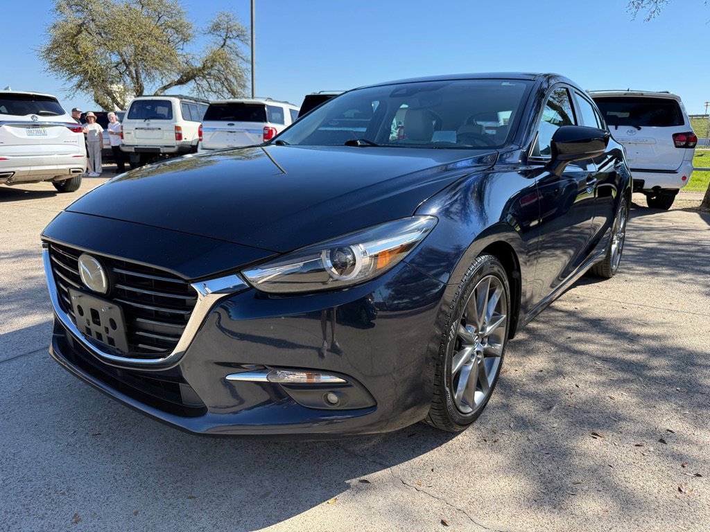Used 2018 MAZDA MAZDA3 Grand Touring w/ Premium Equipment Package image 3