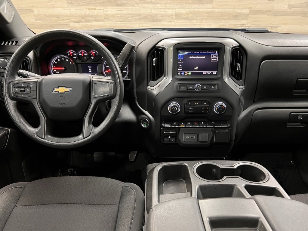 Used 2024 Chevrolet Silverado 2500 Custom w/ Custom Value Package image 2