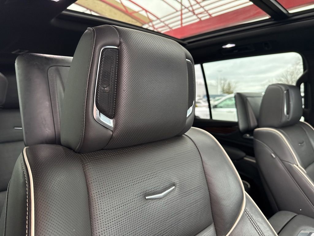 Used 2021 Cadillac Escalade ESV Premium Luxury w/ Driver Assist Tech Package image 40