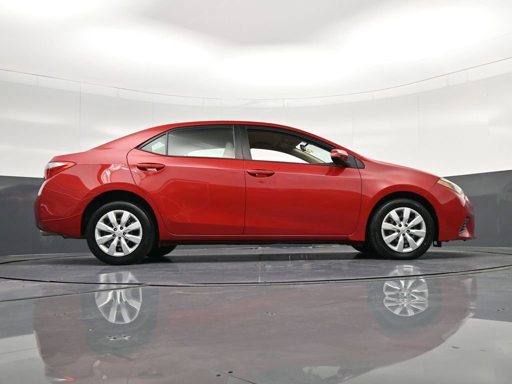 Used 2016 Toyota Corolla LE FWD image 33