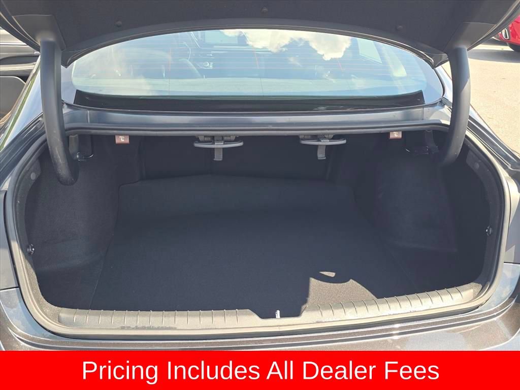 Used 2023 Hyundai Sonata Limited w/ Cargo Package FWD image 14