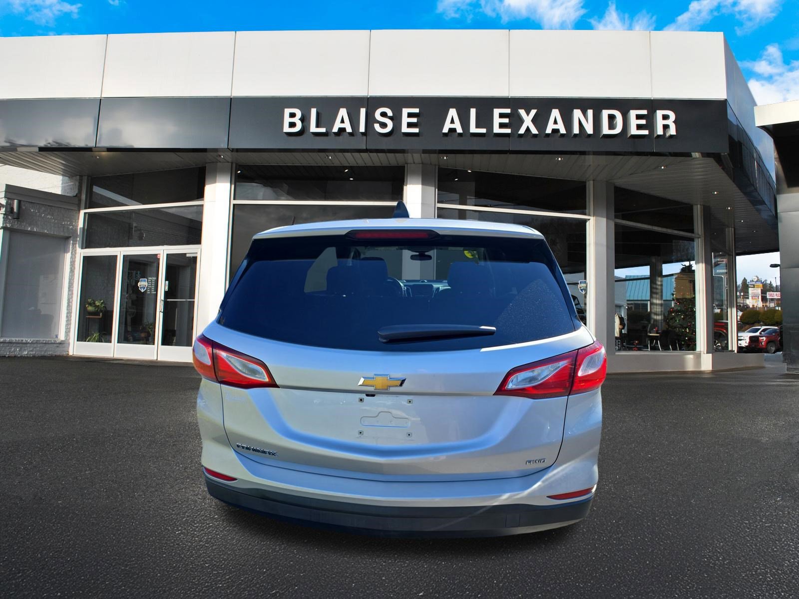 Used 2019 Chevrolet Equinox LS w/ LS Convenience Package AWD/4WD image 4