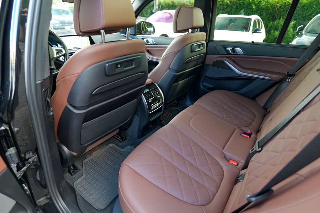 Used 2023 BMW X5 M50i w/ Executive Package AWD/4WD image 27