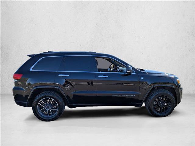 Used 2018 Jeep Grand Cherokee Overland video 4