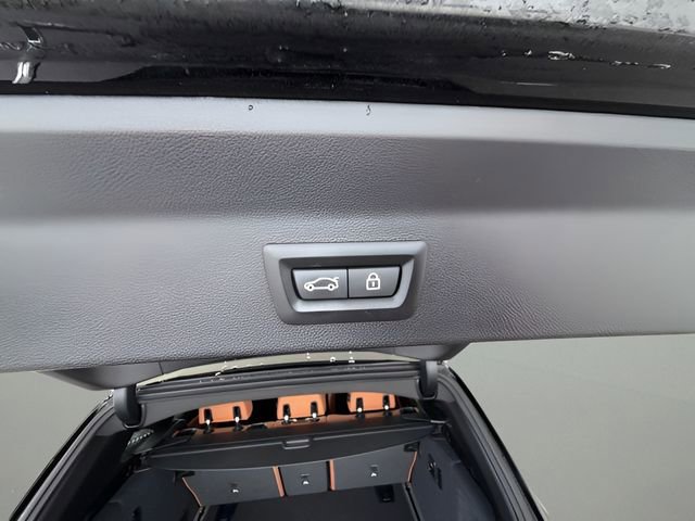 Used 2022 BMW X3 sDrive30i w/ Premium Package 2 RWD image 32