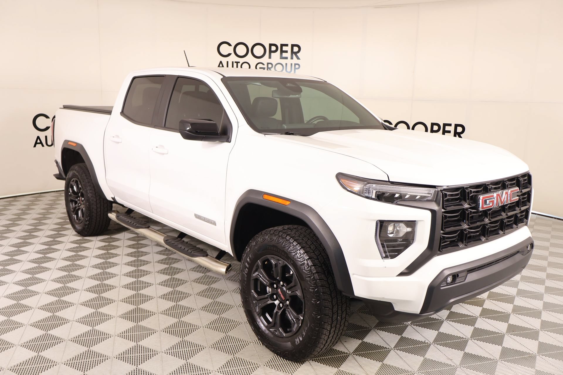 Used 2025 GMC Canyon Elevation w/ Convenience Package