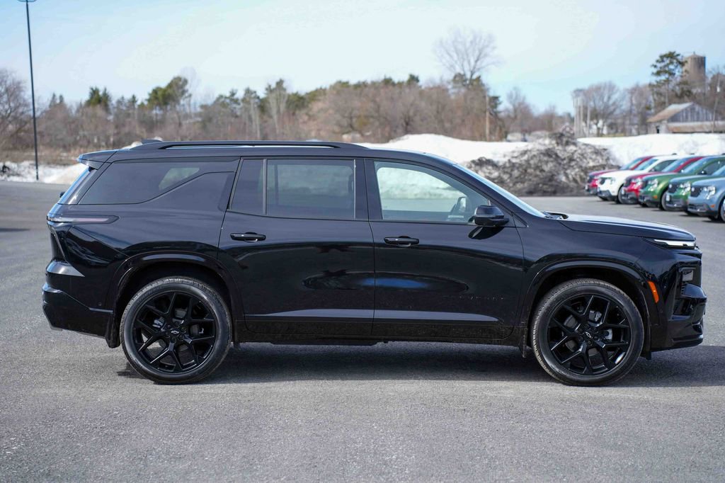 Used 2026 Chevrolet Traverse RS w/ LPO, Floor Liner Package image 4