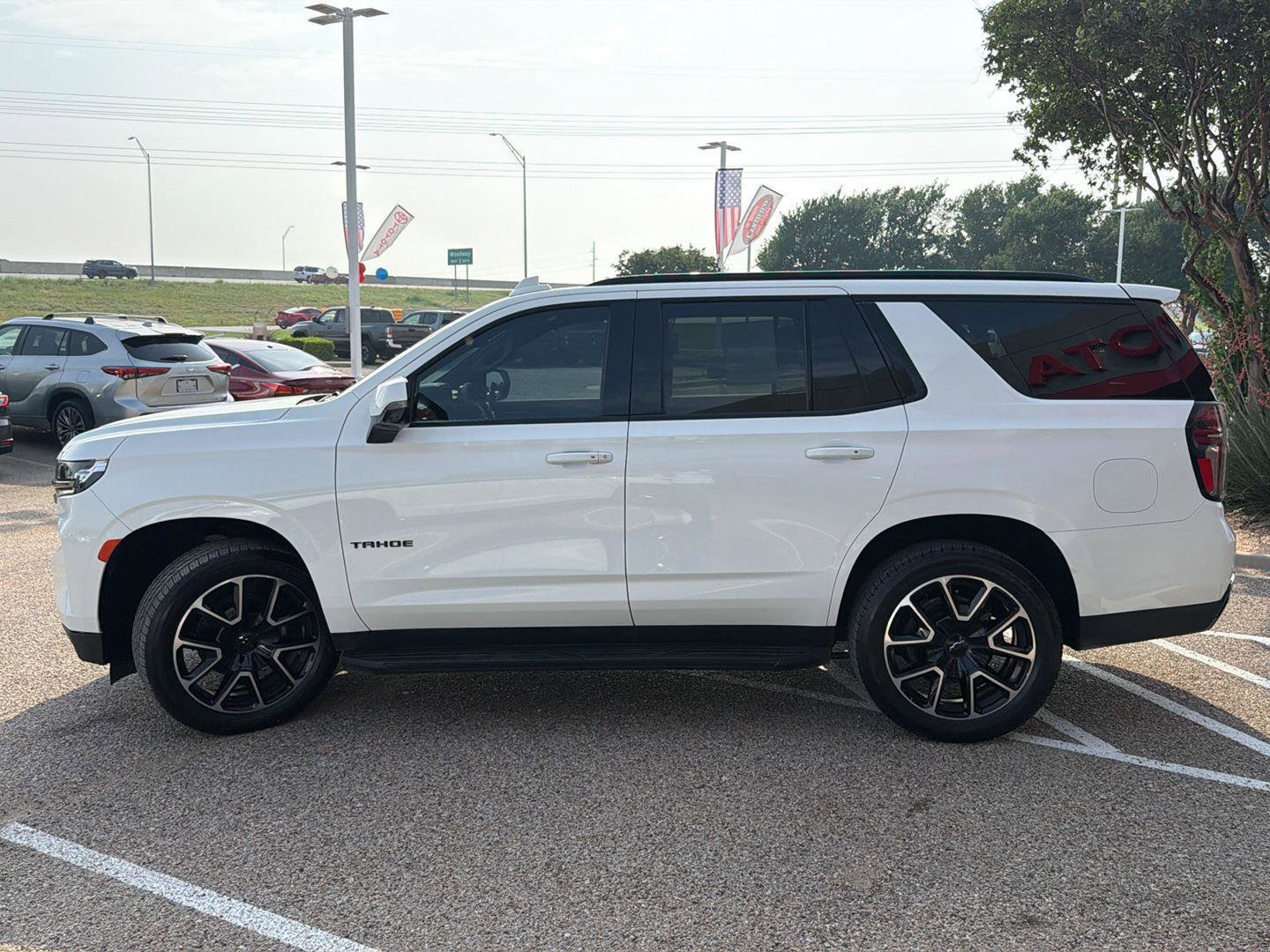 Used 2022 Chevrolet Tahoe RST w/ Luxury Package RWD image 6