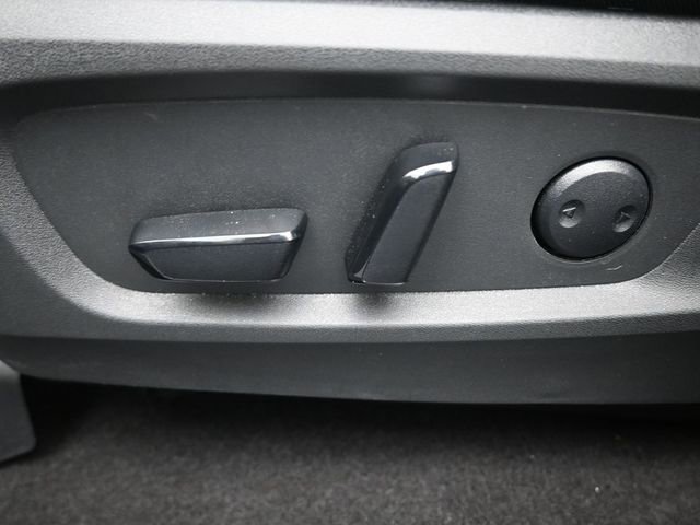 Used 2025 Nissan Pathfinder SL image 33