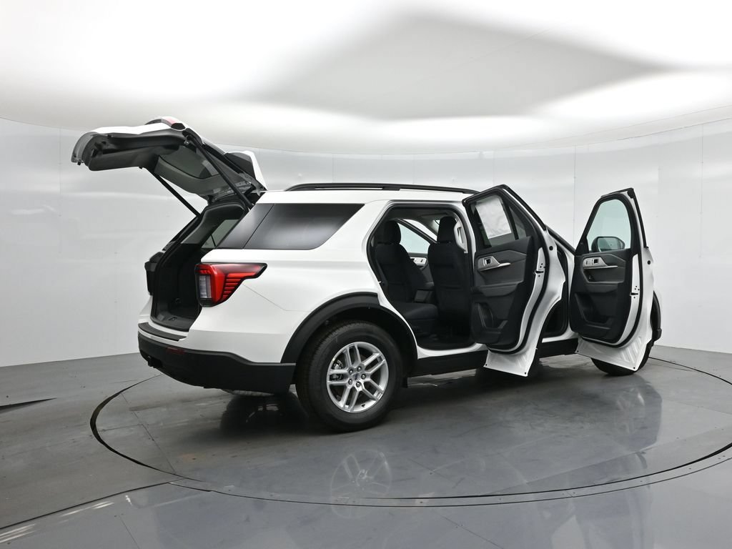 New 2026 Ford Explorer Active w/ Active Comfort Package RWD image 5