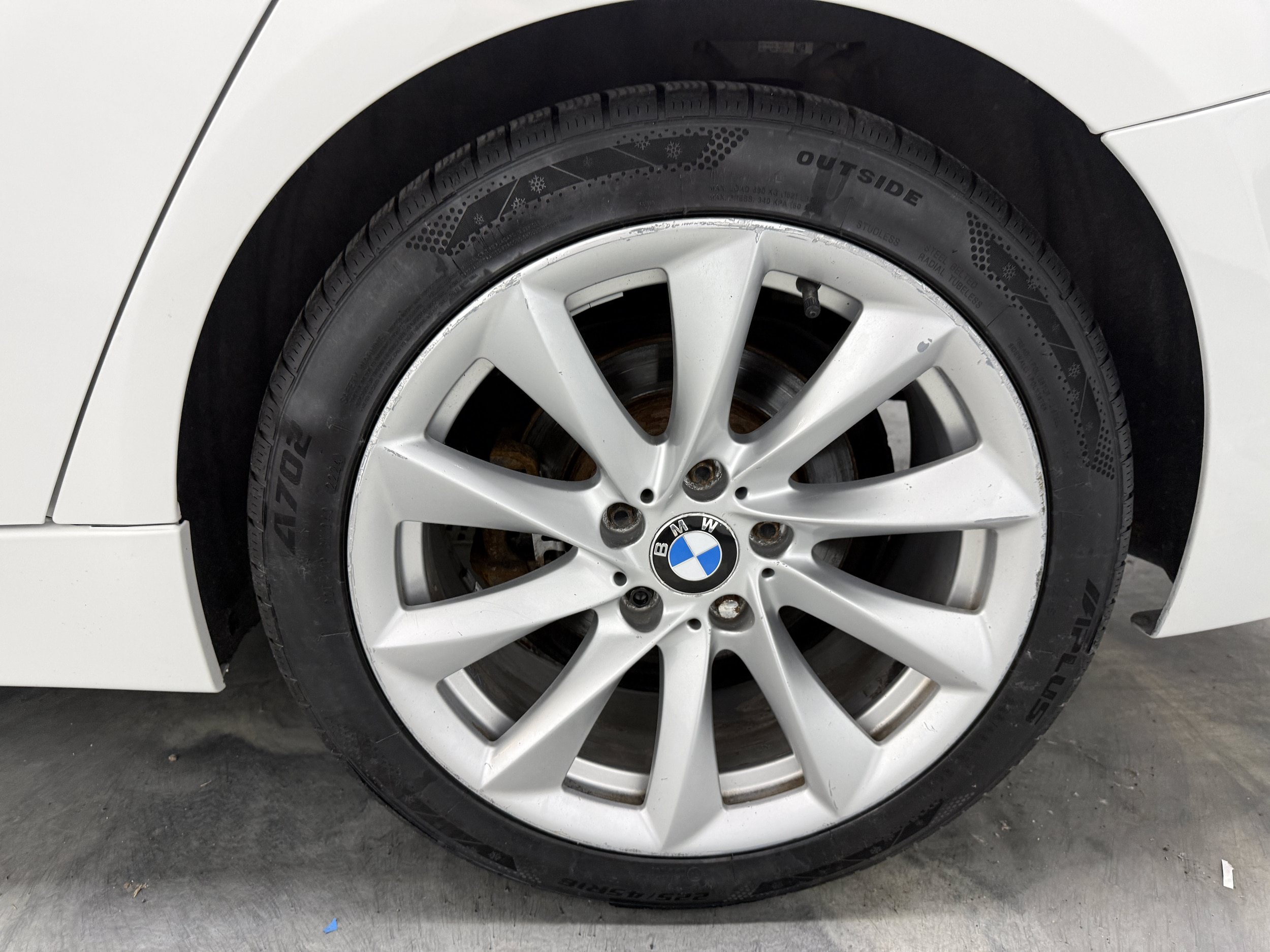 Used 2014 BMW 320i xDrive Sedan AWD/4WD image 29